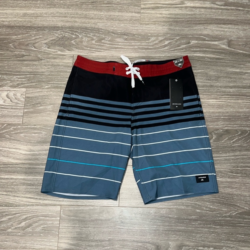 Quiksilver boardshorts. Size 34. NWT